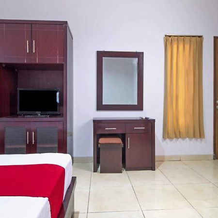 Reddoorz @ Pangeran Antasari 2 Hotel Cilandak  Exterior photo